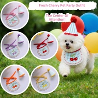 Ensemble chapeau et bavoir chat cerise mignon à prix réduit, bandana ajustable en polyester, tenue de Noël pour animaux, accessoires pour chiens, fête