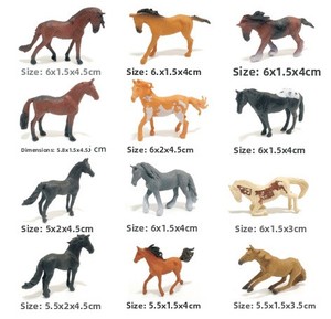 Set di Ornamenti per Casa delle Bambole a Tema Animali Selvatici: Modelli in PVC di Cavallo, Puledro, Stallone e Cavallo da <span class=keywords><strong>Ranch</strong></span> - <span class=keywords><strong>Giocattolo</strong></span> per Bambini dai 4 ai 6 Anni - Product Image 4