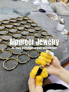 16+ Jahre Fabrik-Erfahrung OEM & ODM 316L Edelstahl Modeschmuck Gold Schleifenanhänger Choker Schleifenkette Halsketten - Product Image 4