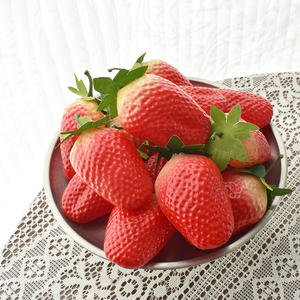 8.4*4cm gâteau aux fraises d'imitation artificielle pour Noël et Thanksgiving <span class=keywords><strong>faux</strong></span> fruits mousse matériel Bouquet décoration - Product Image 2
