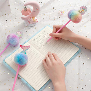 1 pz 4 colori per bambini unicorno peluche penna a sfera studente arcobaleno nota che prende penna fantastica ragazza dei cartoni animati che scrive a mano penne - Product Image 3