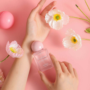 Mini Parfum de Luxe pour le Corps à la Gardénia pour Femmes 50ML, Parfum Floral Sucré Longue Durée, Vaporisateur Corporel pour Femmes - Product Image 3