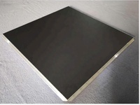 Sol de danse pour événements, imperméable, portable, réutilisable, durable. Surface noire pure, brillante ou mate, avec connexion de type verrouillage, s'accorde parfaitement