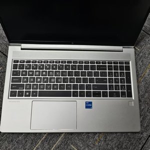แล็ปท็อปธุรกิจ H-P 650 G9 i5 รุ่นที่ 12 แรม 8GB SSD 256GB หน้าจอ 15.6 นิ้ว FHD ปรับปรุงใหม่ ขายส่ง - Product Image 2