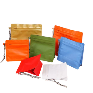 Emballage personnalisé Sac refermable en grains <span class=keywords><strong>de</strong></span> café à valve colorée 500G 250G 200G 100G Pochette debout à fond plat avec fermeture éclair avec lanière - Product Image 2