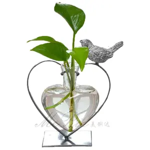 Vase en verre en forme de cœur, Vase en verre de terrarium avec support pour la décoration de la maison, vente en gros