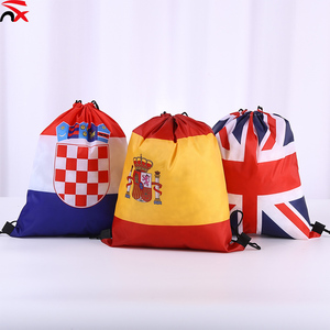 Sac à cordon en polyester 210D imperméable 34 * 43 cm sur le thème du drapeau national, personnalisable pour la Coupe du Monde de football - Product Image 2