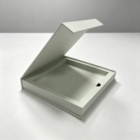 Boîte cadeau personnalisée à couvercle magnétique avec insert en carton, emballage rigide de luxe pour la présentation de perruques, extensions de cheveux, coffrets cadeaux
