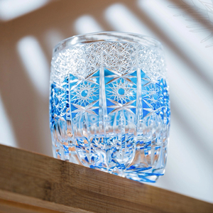 Vaso <span class=keywords><strong>de</strong></span> Whisky <span class=keywords><strong>de</strong></span> Lujo Tallado a Mano y Grabado, <span class=keywords><strong>de</strong></span> Cristal Azul Cielo, 201-300ml, Estilo Edo Kiriko, para Bar, Fiestas o Regalo - Product Image 6