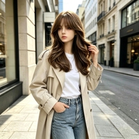 Perruque synthétique longue ondulée brun clair avec frange aérienne, effet volumineux et dégradé, résistante à la chaleur, pour tête entière
