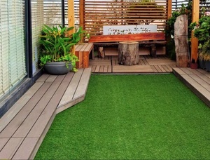 Cuchillas de doble forma con una mezcla de hierba de <span class=keywords><strong>3</strong></span> tonos y césped <span class=keywords><strong>artificial</strong></span> lujoso de paja de 2 colores para Patio de cubierta en la azotea - Product Image 4