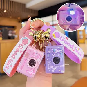 Nuovo Anime Cartoon Sanrio luminoso fotocamera portachiavi studenti borsa ciondolo simpatico coniglio cane melodia Kuromi Mini fotocamera portachiavi LED