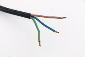 Industriële Italiaanse Twee-Pins Stekker Met 2 Stopcontacten 10a 250V - Product Image 5