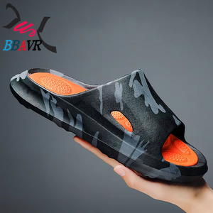 Nouvelles pantoufles décontractées pour hommes, idéales pour la marche lente, directement de l'usine - Product Image 3