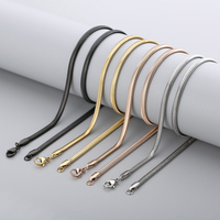 Vente en gros de colliers à chevrons pour femmes Bijouterie personnalisée en acier inoxydable avec chaînes plates en or 14 carats pour filles