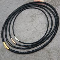 Collier en Cordon de Cuir Véritable Tressé Noir 3/4/5mm avec Fermoir en Acier Inoxydable – Vente en Gros