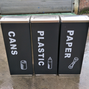 Nhà Máy Mới Mô Hình Thùng Rác Có Thể Ngoài Trời Lậ<span class=keywords><strong>t</strong></span> Nắp <span class=keywords><strong>T</strong></span>ái Chế Bin <span class=keywords><strong>T</strong></span>ùy Chỉnh Rác Công Suấ<span class=keywords><strong>t</strong></span> Có Thể 3 compartmentt Thùng Rác Hộp - Product Image 4