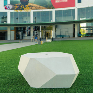 Nuevo Banco de Hormigón para Exteriores con Diseño Artístico de Piedra Mágica para Paisajismo e Ingeniería Municipal - Product Image 1