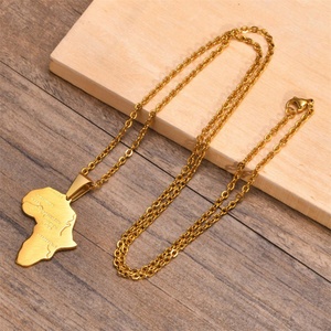 Collar de Cadena de Eslabones de Acero Inoxidable Chapado en Oro Resistente al Agua con Colgante de Mapa de África para Aniversario de Mujer - Product Image 4