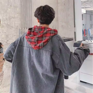 เสื้อโค้ทผ้ายีนส์สำหรับผู้ชายเสื้อแจ็กเก็ตใส่ทำงานยอดนิยมทรงหลวมเทรนด์เสื้อโค้ทแจ็คเก็ตบอมเบอร์พิมพ์ลายกันลม2023งาน OEM ตามสั่ง - Product Image 6