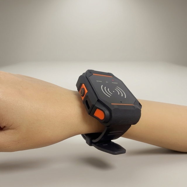 860-960mhz 1250mAh UHF RFID Smart Watch Wireless Reader Wristband Writer Portable ISO 18000-6C TYPE-C Cloth Asset Reader