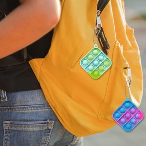 Bộ móc khóa đồ chơi giảm stress dạng bong bóng silicon mini, hình trái tim đậu, đa chức năng, bộ sưu tập quà tặng - Product Image 4