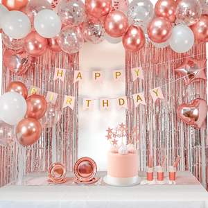 Kit de Décorations Joyeux Anniversaire Or Rose avec Support à Ballons, Vaisselle, Nappe, Bannière, Rideau à Pompons et Ballons - Product Image 3