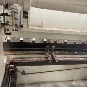Máquina Dobladora Hidráulica CNC Automática de 160T y 1600mm de Segunda Mano para Placas de Acero Inoxidable y Varillas Corrugadas, Alta Productividad - Product Image 5