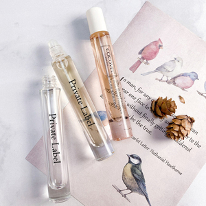 Rollo de vainilla vegana personalizado de 10ml Perfume unisex para hombres Aromas de diseñador de lujo Mini rollo de aceite Perfume de feromonas personalizado árabe - Product Image 1