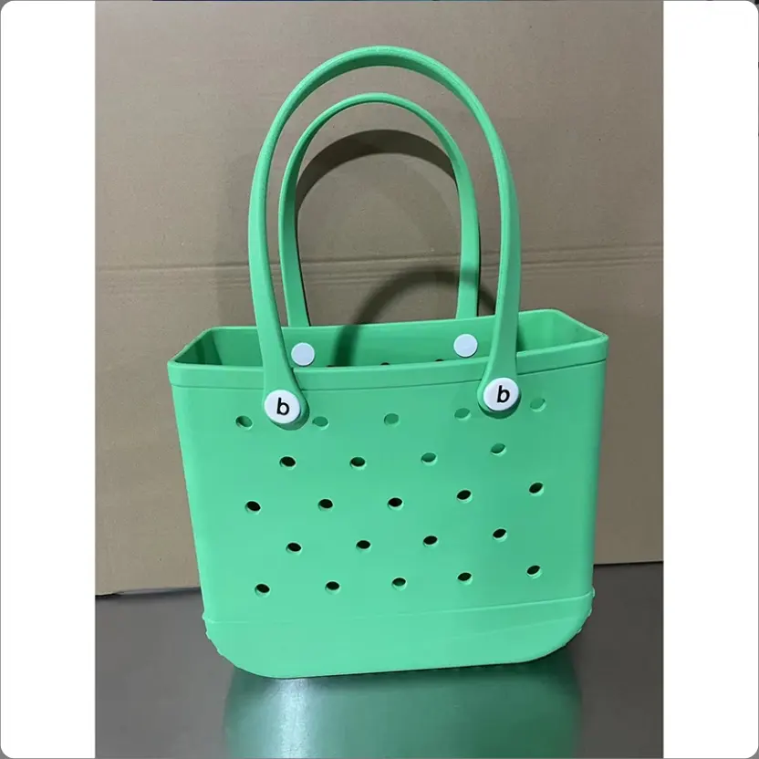 2024 Wholesale Summer Beach Handbags Waterproof Women Fashion Tote Bags Eva Silicone Custom Logo Large Small Bogg Beach Bags