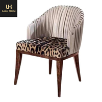 Chaise en contreplaqué en cuir microfibre élégante à motif léopard personnalisée en usine, chaises de salle à manger en velours nordique modernes pour la maison