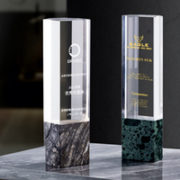 Trofeo de Cristal y Mármol Personalizado, Diseño Creativo para Eventos Corporativos, Recuerdo de Vidrio de Alta Gama con Nombres Grabados, Trofeo Excepcional