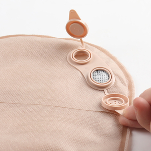 新产品Steadlive Sac结肠造口袋60毫米，带排气阀碳过滤器钩环闭合 - Product Image 4