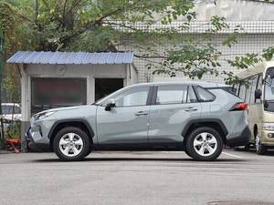 2024 Mejor <span class=keywords><strong>precio</strong></span> Hecho en China 2017 AWD Flagship 5 asientos RAV 4 <span class=keywords><strong>Hybrid</strong></span> SUV Nuevo motor dual 2.5L T-oyota RV - Product Image 3
