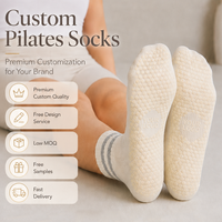 Chaussettes de yoga antidérapantes en coton doux personnalisées, vente chaude, chaussettes de sport et de Pilates de haute qualité pour femmes, chaussettes de yoga à rayures personnalisées