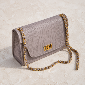Sac à main classique en cuir de crocodile vegan, produit à Abuja, Nigeria, pour les distributeurs et revendeurs de mode internationaux - Product Image 6