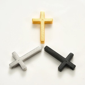 Collier pendentif croix en acier inoxydable avec lettres bibliques pour femmes et hommes, bijoux religieux hip-hop, amulette de prière - Product Image 2