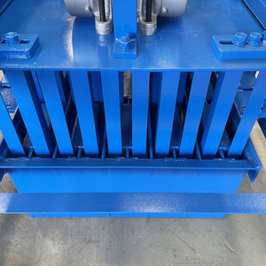 Produsen Tiongkok dengan mesin pembuat bata portabel tiga blok tekan langsung dengan kualitas tinggi mesin pembuat bata beton pasir - Product Image 6