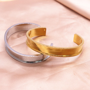 Bracciali Scanalati Personalizzati alla Moda all'Ingrosso per Donna con Anello Aperto Fai-da-Te in Acciaio Inossidabile Anticato - Product Image 3