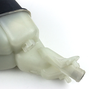 Réservoir de stockage de <span class=keywords><strong>liquide</strong></span> de <span class=keywords><strong>refroidissement</strong></span> de moteur de pièces de rechange de voiture automatique pour <span class=keywords><strong>Mercedes</strong></span> Benz W210 E240 réservoir de <span class=keywords><strong>liquide</strong></span> de <span class=keywords><strong>refroidissement</strong></span> de bouilloire OE 2105000549 A210500054 - Product Image 3