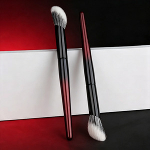 Brocha de Maquillaje Personalizada Estilo Influencer, Brocha para Rubor con Punta Inclinada, Fibras Sintéticas, Mango de Madera, Brocha de Maquillaje Cangzhou al por Mayor - Product Image 2