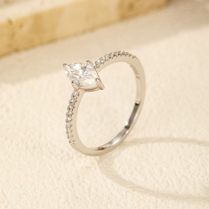 แหวนเงินแท้ S925 ประดับเพชรโมอิสซาไนต์ทรงมาร์คีส์ สำหรับผู้หญิง สวมใส่ในงานแต่งงาน งานหมั้น หรือเป็นเครื่องประดับที่โดดเด่น - Product Image 5