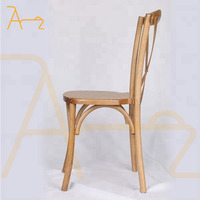 Fourniture d'usine banquet événement crossback X bois massif empilable chêne dos croisé chaises de salle à manger en bois chaise de mariage de luxe moderne