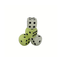 Dés lumineux D6, dés à six faces en acrylique qui brillent dans le noir avec points noirs, coins arrondis, couleur personnalisée disponible