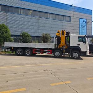 Grúa de camión hidráulica Howo 8*4 50T | Multifunción para elevación, manejo y acarreo - Product Image 3