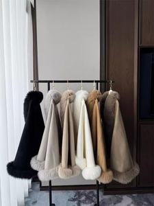 Vrouwen Luxe Winddichte Mantel Warme Poncho Vossenbont Afgezet Dubbelzijdige Wolmix Cape - Product Image 5