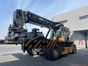Reach Stacker Diesel FANTUZZI KALMAR SANY Jaune d'occasion 45 tonnes pour opération en zone terminal - Product Image 5