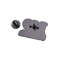 Vente en gros chaude mignon dessin animé émail tasse chat pomme ananas fraise fruits broches bijoux pour femmes