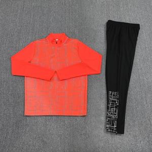 Nuevos chándales de fútbol personalizados al por mayor, chándales de manga larga ajustados de poliéster 100% para entrenamiento de fútbol para hombres - Product Image 5