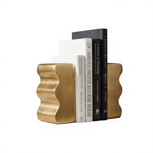 Porte-livres sculpturaux en aluminium de style Art déco, design moderne et décoratif, avec motif ondulé - Porte-livres décoratifs multi-pièces pour adultes - Product Image 1